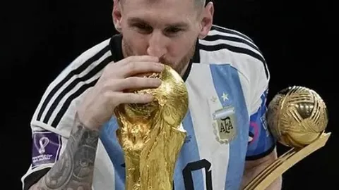 库里37岁赛季得分破1500+创新高，乔丹后最长龄后卫纪录诞生！